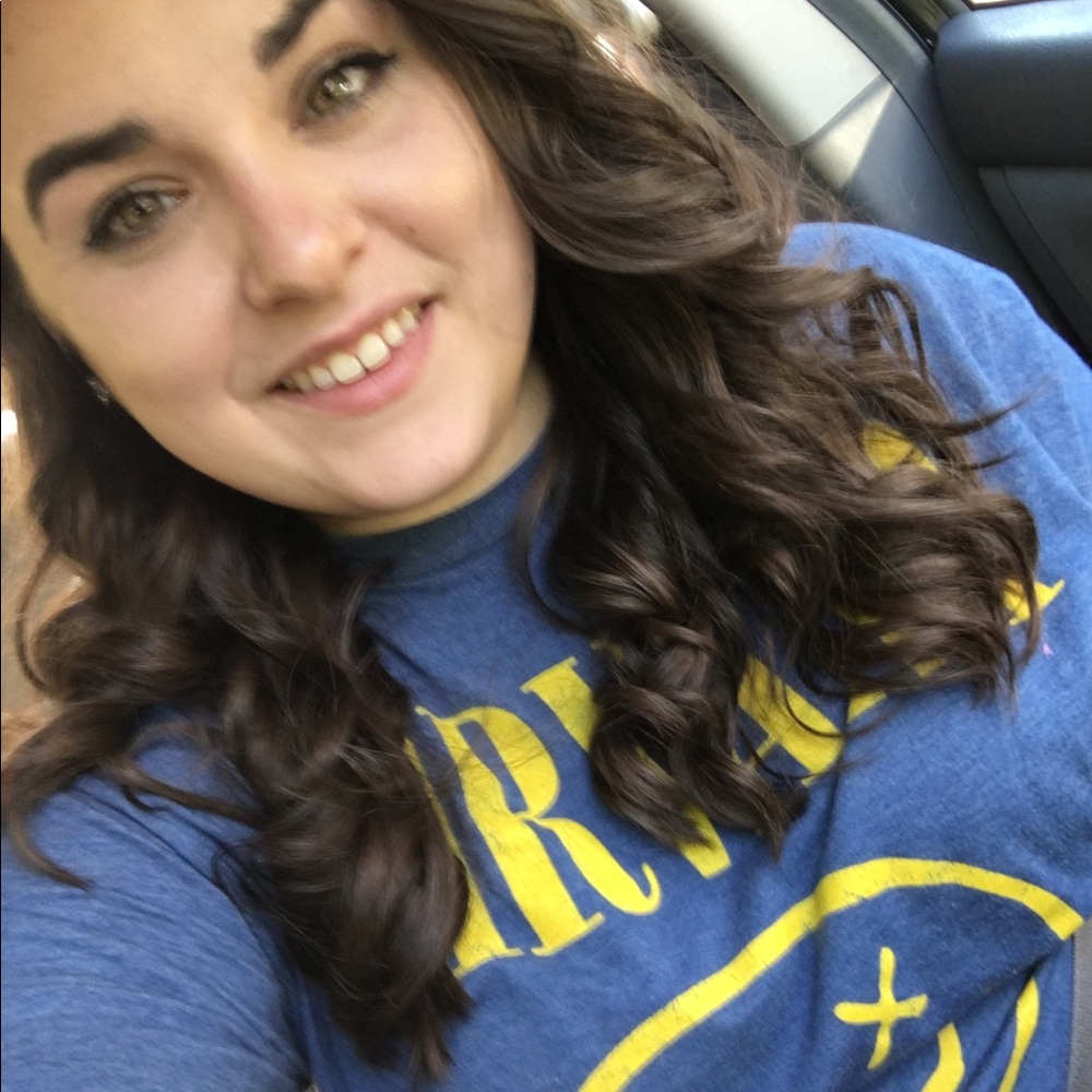 Meet your Posher, Melissa